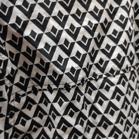 Black & White Designed Shirt - Picture 6 of 7